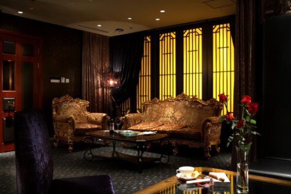 广州夜生活新常态：疫情下的繁华与安宁