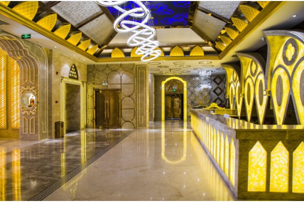 广州年轻护士肺炎感染引发关注